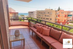 En balkong eller terrasse på Larala 03 - Nuevo apartamento frente al mar en el Arenal en Jávea