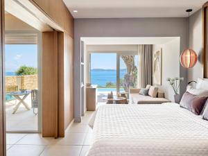 Posteľ alebo postele v izbe v ubytovaní MarBella, Mar-Bella Collection + 37 fotografií