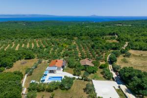 Fotografie z fotogalerie ubytování Villa Silentio - peaceful and private villa with outdoor pool and whirlpool, Ferienhaus Istrien v destinaci Marčana