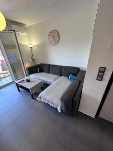 Postel nebo postele na pokoji v ubytování Olia apartment