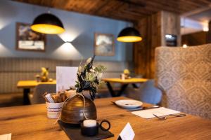 Restoran või mõni muu söögikoht majutusasutuses Hotel Pongauerhof