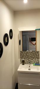 Kúpeľňa v ubytovaní Studio pour location vacances a la semaine AVIGNON