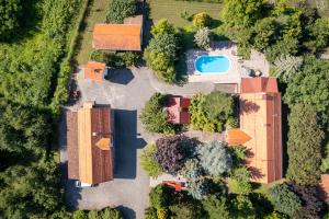 Basen w obiekcie Villa Danica lub w pobliżu
