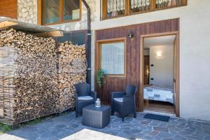 Posezení v ubytování Agritur piazera con terrazzo