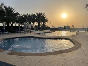 Kolam renang di atau dekat dengan I Like Al Hamra Palace - Elite Beach & Golf Resort Private Suites