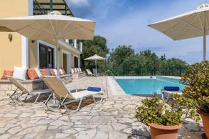 Bazén v ubytování Villa Federica by Rodostamo Collection nebo v jeho okolí