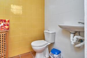 Koupelna v ubytování Vivienda con piscina