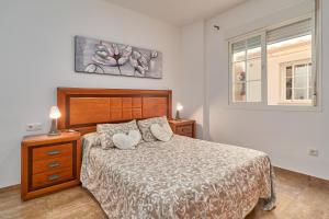 Postel nebo postele na pokoji v ubytování Vivienda con piscina