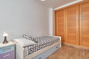 Postel nebo postele na pokoji v ubytování Vivienda con piscina
