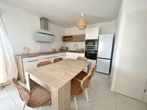 Kuchyň nebo kuchyňský kout v ubytování Alma Terra - Terrasse privative