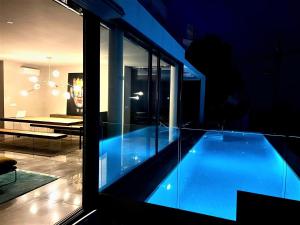 The swimming pool at or close to Villa Altea Gales