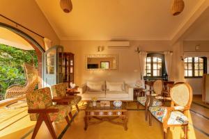 Posezení v ubytování Beachside Bliss Villas Candolim 10 min walk from Sinquerim Beach