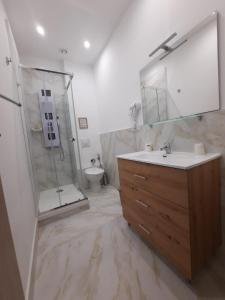 Koupelna v ubytování LE CAMERE DI VIA MECCIO