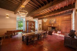Manoir de Laroque Delprat的休息区