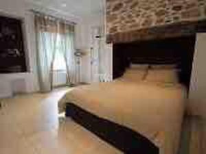 Кровать или кровати в номере Maison privée de 110m2 en Limousin
