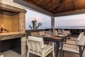 Balkón alebo terasa v ubytovaní Luxury Villa Solis