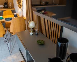 Fotografie z fotogalerie ubytování Roussev Apartment - Coastal Gem - Anzio v destinaci Anzio