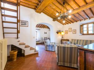 Posedenie v ubytovaní Apartment Cellole - Torretta - CTC153 by Interhome