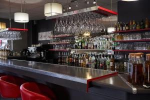 Salone o bar di Authentic by balladins Dijon / Marsannay-la-Côte
