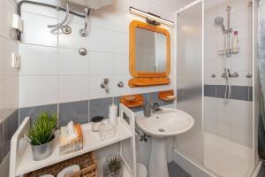 Koupelna v ubytování Apartma Alpine Space, Kranjska Gora - Center
