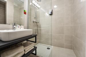 Bagno di Authentic by balladins Dijon / Marsannay-la-Côte
