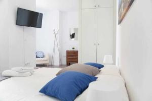 Łóżko lub łóżka w pokoju w obiekcie Comodo y agradable estudio en Madrid centro A6