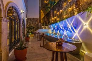 Foto sihtkohas Cabo San Lucas asuva majutusasutuse Enchanting & specious 3 BR with plunge pool - Cabo galeriist
