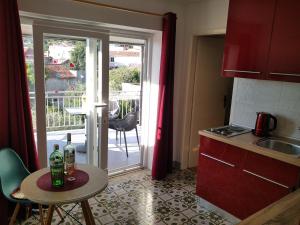 Fotografie z fotogalerie ubytování Apartments LukaS v destinaci Tisno