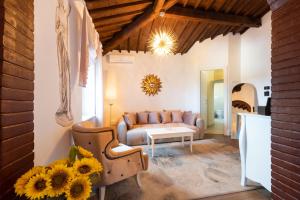 A seating area at Castrum Wine Relais