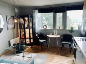 Posezení v ubytování Leilighet i hjertet av Sunnmøre!