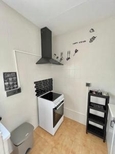 Kuchyň nebo kuchyňský kout v ubytování Vera Apartment, acogedor y tranquilo en el corazón de la ciudad
