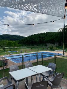 Casa con terraza para 4 personas en Plentzia tesisinde veya buraya yakın yüzme havuzu