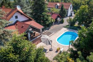 Basen w obiekcie Villa Danica lub w pobliżu