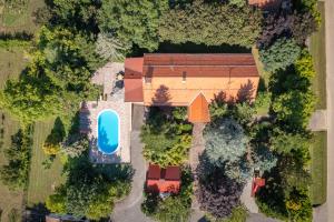 Basen w obiekcie Villa Danica lub w pobliżu