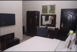Gallery image of Begonia Hotel in Ilora