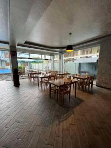 Εστιατόριο ή άλλο μέρος για φαγητό στο Mareti777
