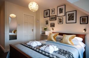 Letto o letti in una camera di Hillside Lodge B&B