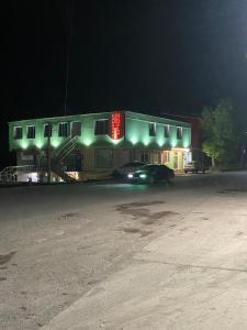 Byggingin sem hótelið er í