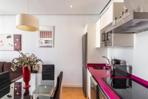 Kuchyň nebo kuchyňský kout v ubytování Waou Apartamentos en Sol Superior 2 + 7 fotografií