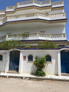 Gambar di galeri bagi Grand appartement à 5minutes de la plage di El Maamoura