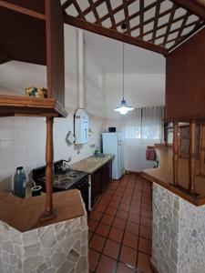 Kuchyň nebo kuchyňský kout v ubytování Las lavandas del colibrí