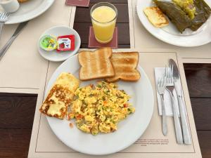 Jídlo v hotelu nebo okolí