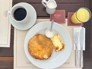 Jídlo v hotelu nebo okolí