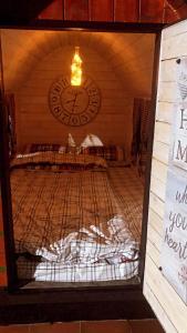 Postel nebo postele na pokoji v ubytování Seosko domacinstvo Becirovic - Kukulik lodgings