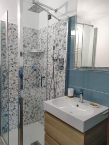 Koupelna v ubytování Zenia Rooms