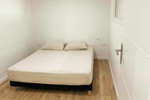 Ένα ή περισσότερα κρεβάτια σε δωμάτιο στο Cozy & Elegant Appartement Narbonne