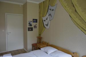 Ένα ή περισσότερα κρεβάτια σε δωμάτιο στο Rojupe
