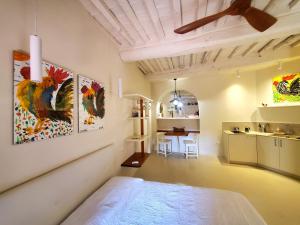 Posteľ alebo postele v izbe v ubytovaní CASINA TOSCANA, Cozy studio in the heart of Campiglia Marittima with FREE Wi-Fi