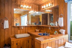 Φωτογραφία από το άλμπουμ του River Ridge Bandera Cabin σε Bandera +25 φωτογραφίες