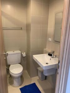 Koupelna v ubytování La Habana Hua Hin + 6 fotografií